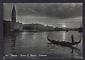 M2087 VENEZIA BACINO S. MARCO TRAMONTO GONDOLA IN PRIMO PIANO VIAGGIATA